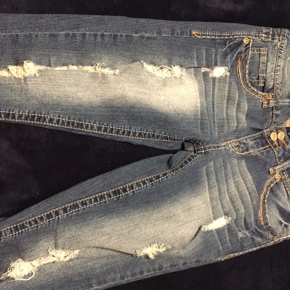 Capri Pants - Picture 5 of 7